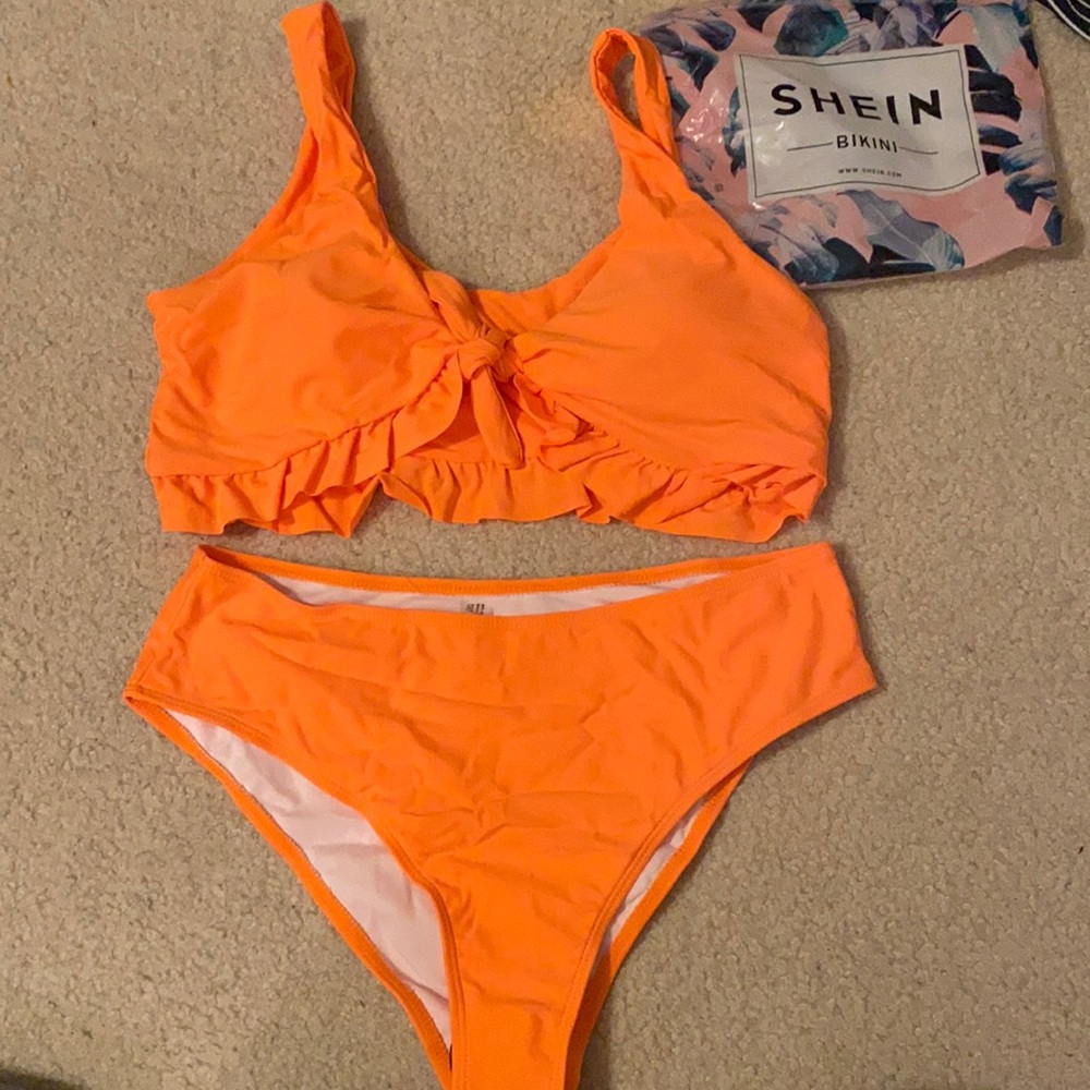 SHEIN knot front ruffle bikini